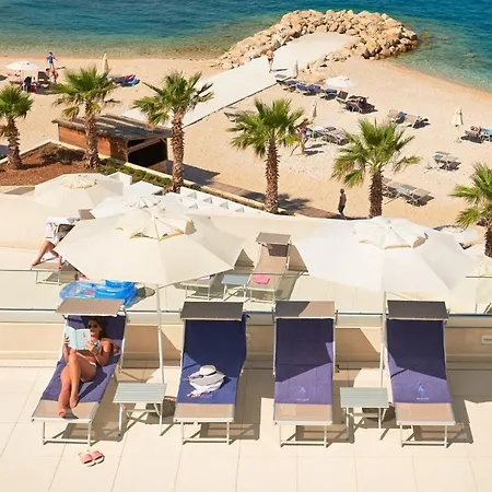 Medora Auri Family Hotel Podgora