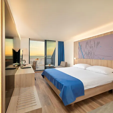 Medora Auri Family Hotel Podgora