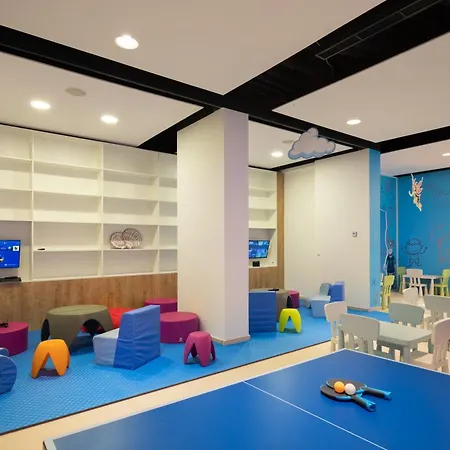 Medora Auri Family Hotel Podgora