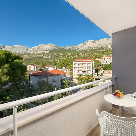 Medora Auri Family Hotel 4*