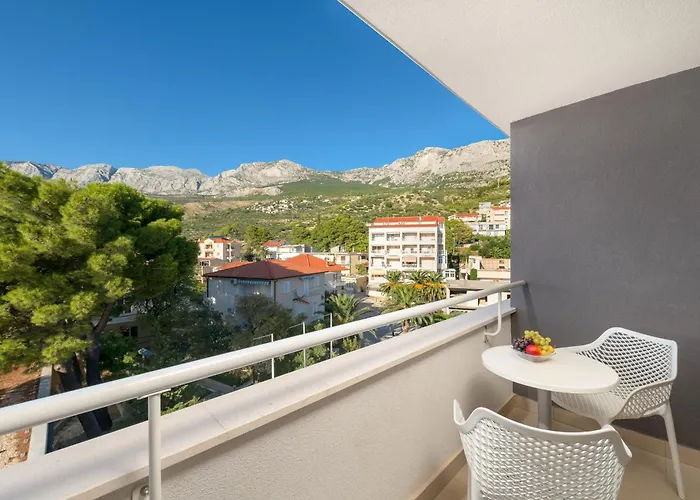 Medora Auri Family Hotel 4*