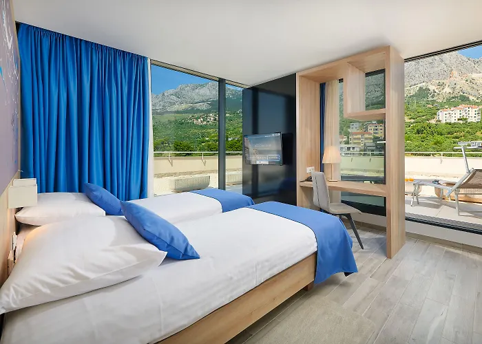 Medora Auri Family Hotel